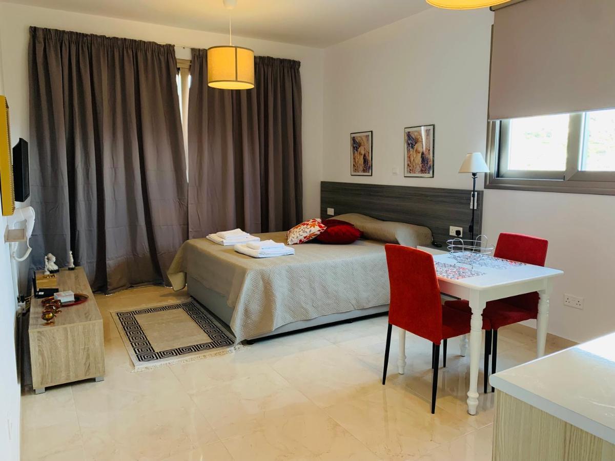 Harmony Seaview Apartments Paphos Kültér fotó